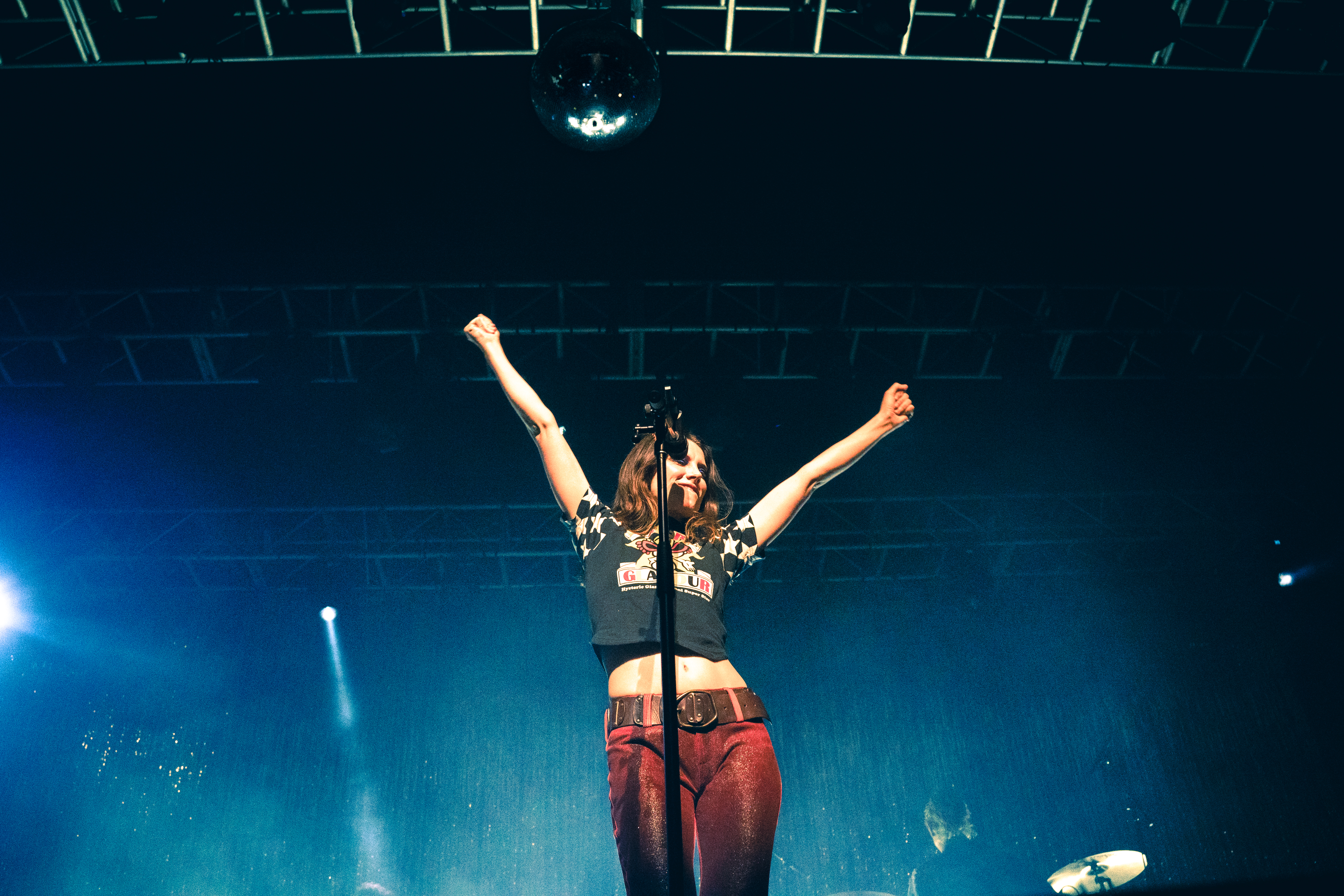 GALLERY & REVIEW: Wolf Alice at Fox Theatre – Pomona, CA – Polyvox